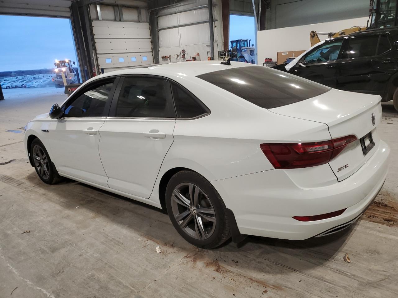 2020 Volkswagen Jetta - Image 2