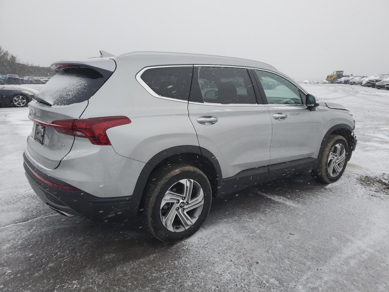 2023 Hyundai Santa Fe - Image 3