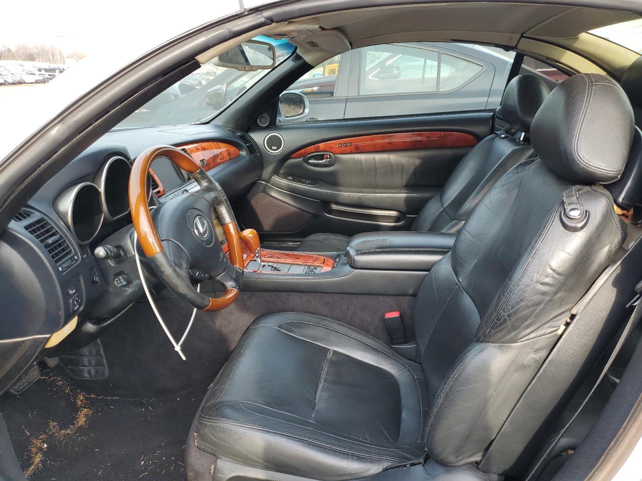2006 Lexus SC - Image 7