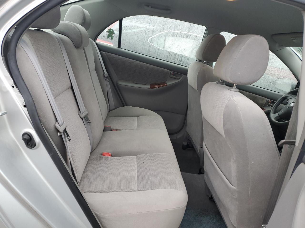2005 Toyota Corolla - Image 10
