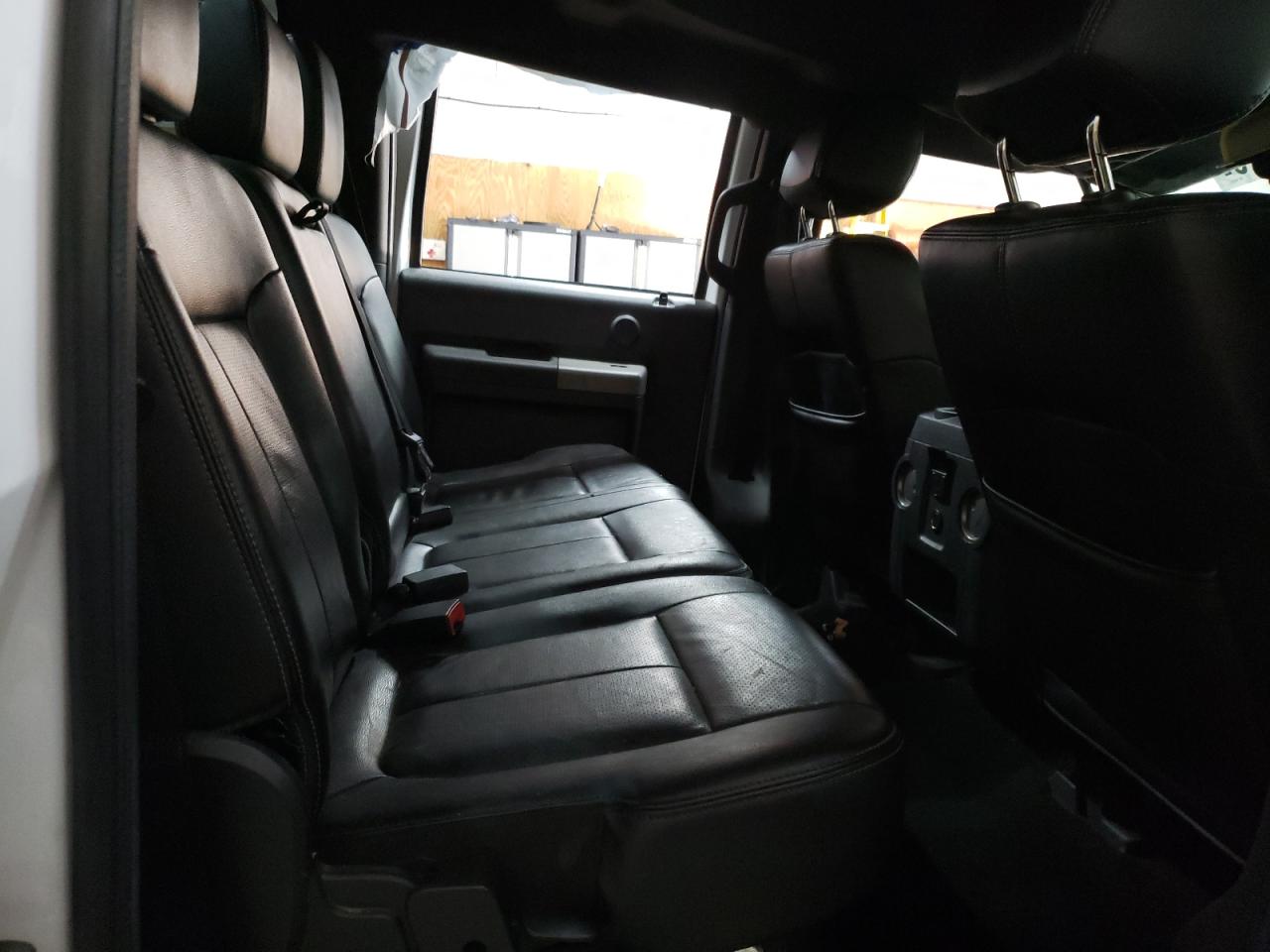 2014 Ford F350 - Image 10