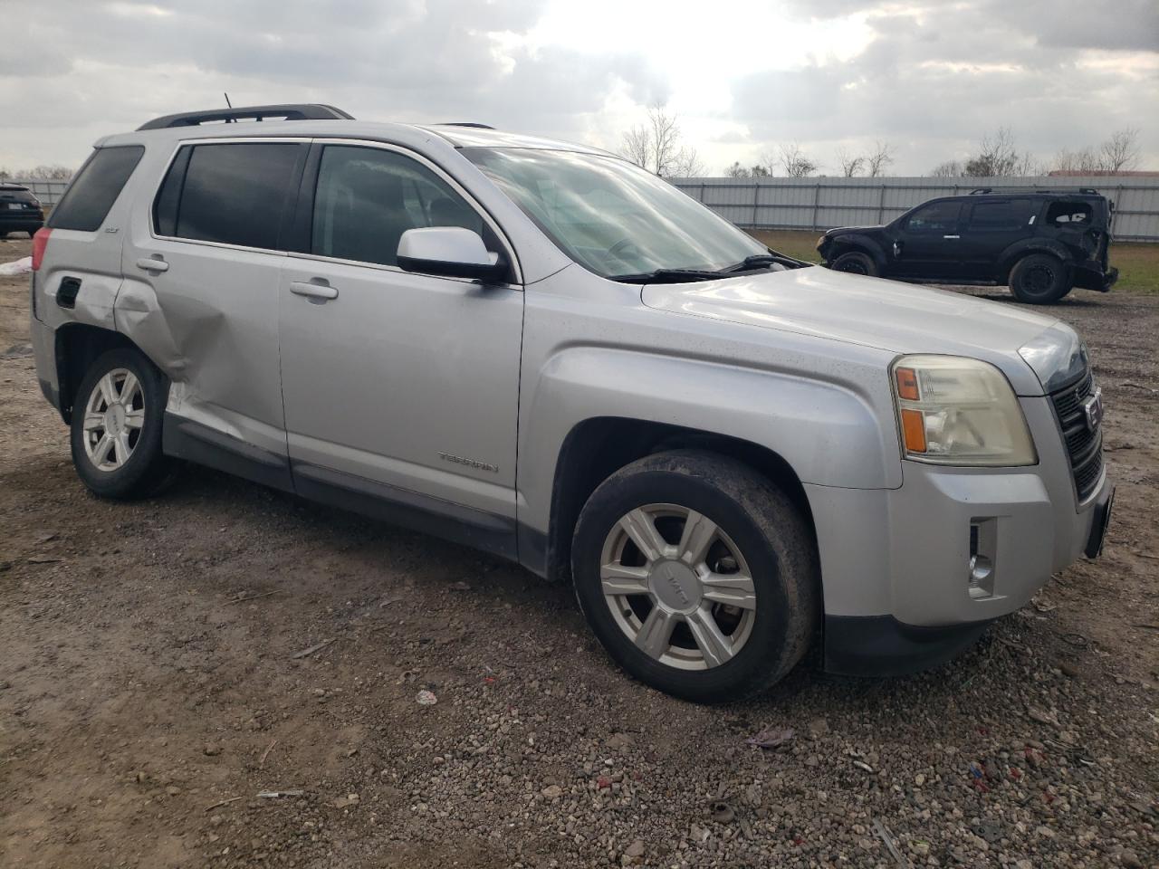 2014 GMC Terrain - Image 4