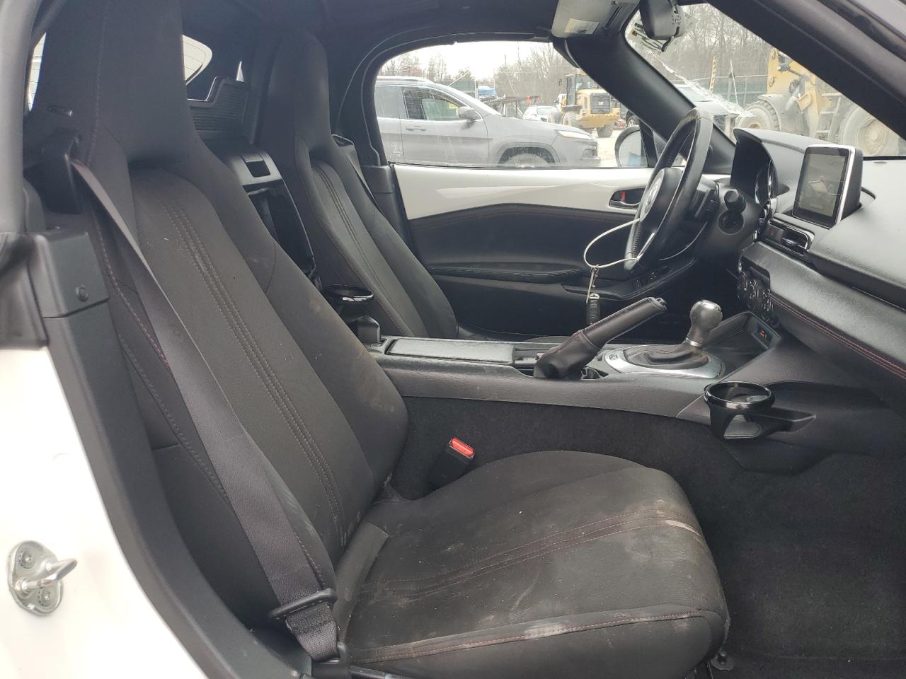 2016 Mazda MX-5 - Image 10