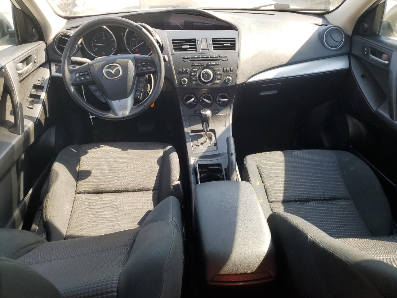 2012 Mazda 3 - Image 8