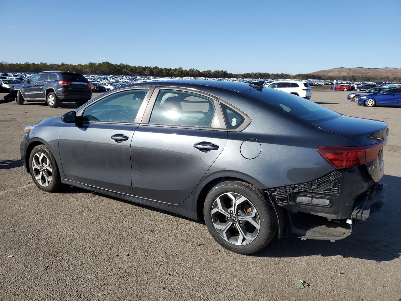 2020 Kia Forte - Image 2