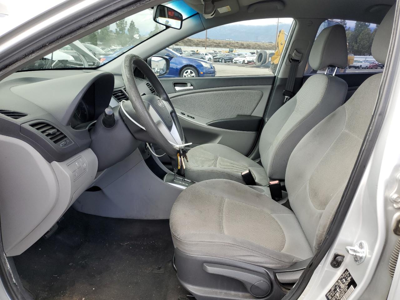 2013 Hyundai Accent - Image 7