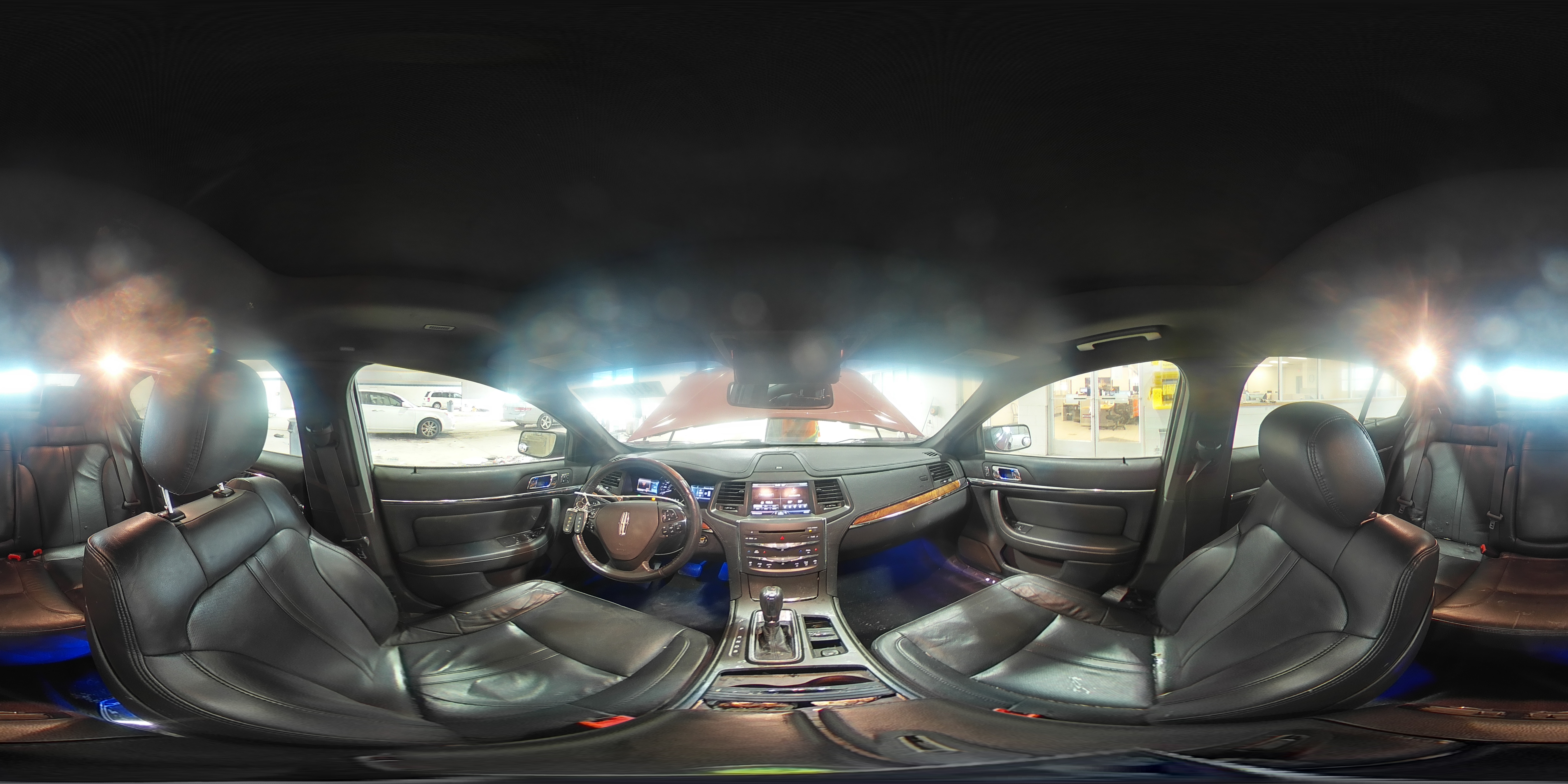 2013 Lincoln MKS - Image 13