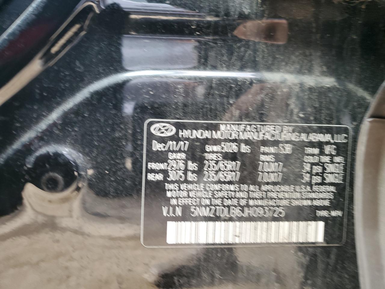 2018 Hyundai Santa Fe - Image 12