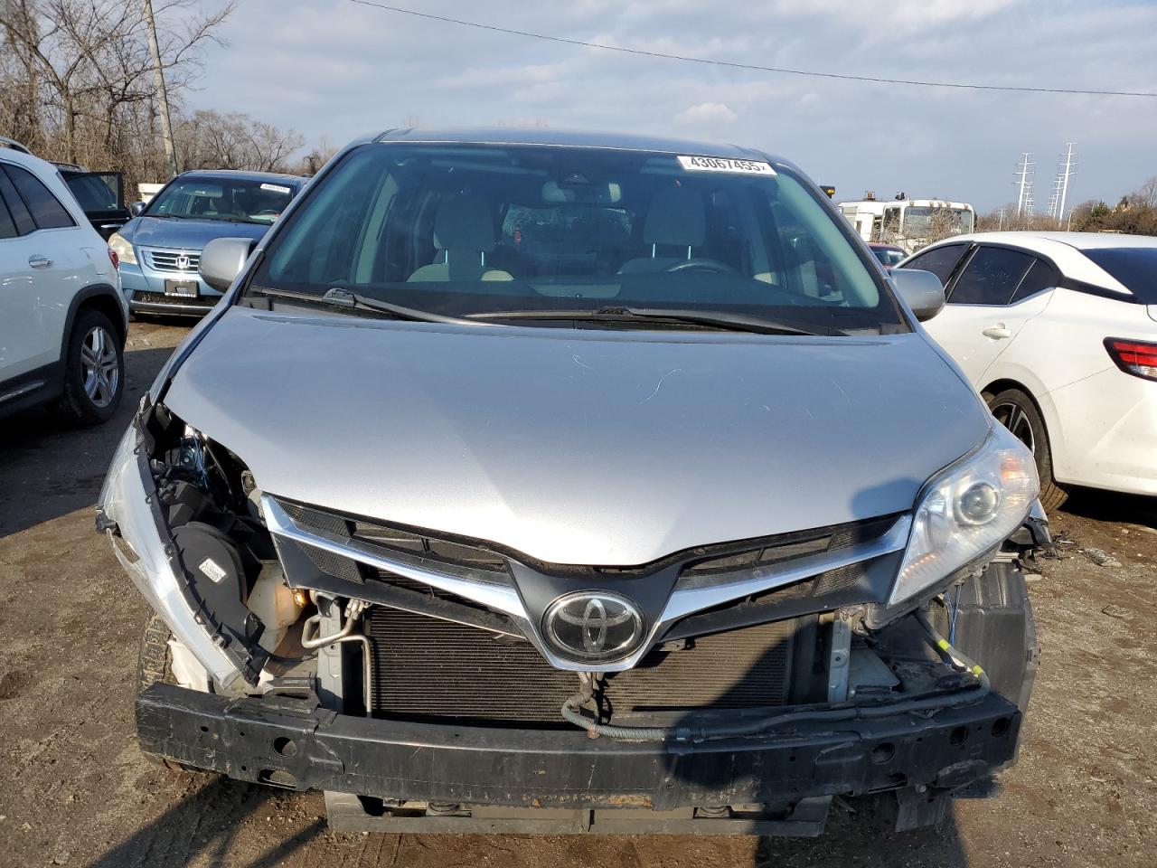 2018 Toyota Sienna - Image 5