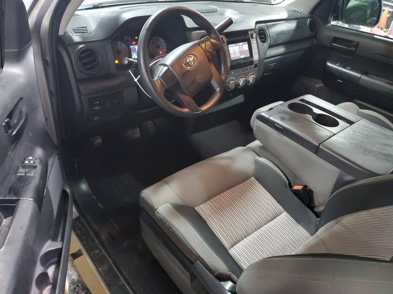 2015 Toyota Tundra - Image 8