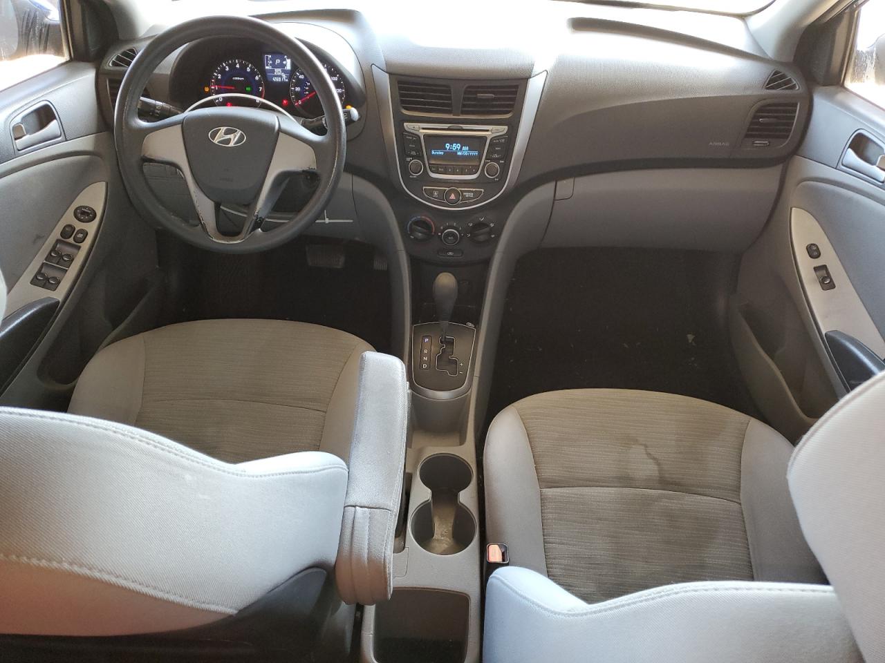 2015 Hyundai Accent - Image 8