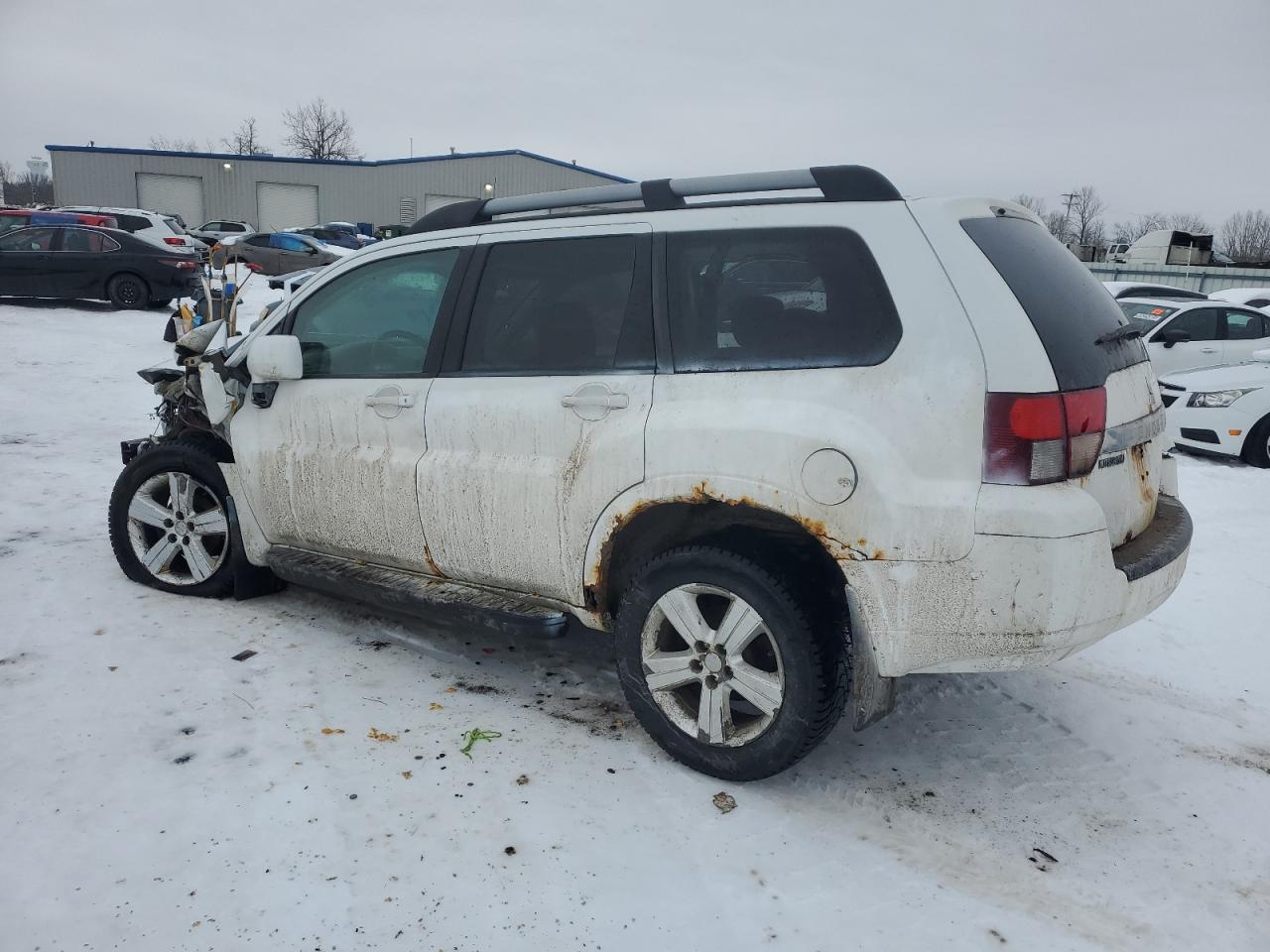 2011 Mitsubishi Endeavor - Image 2