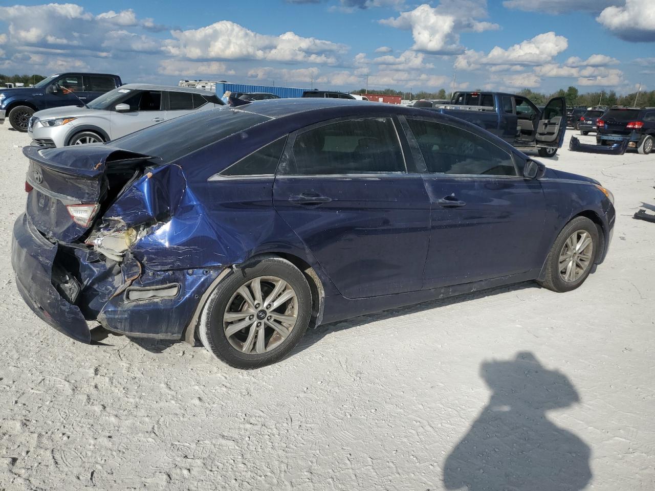 2013 Hyundai Sonata - Image 3