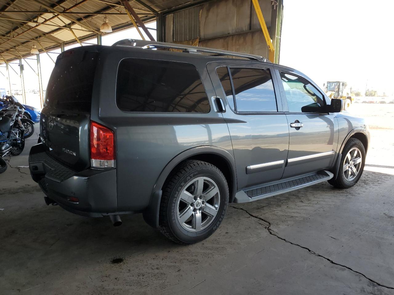 2010 Nissan Armada - Image 3