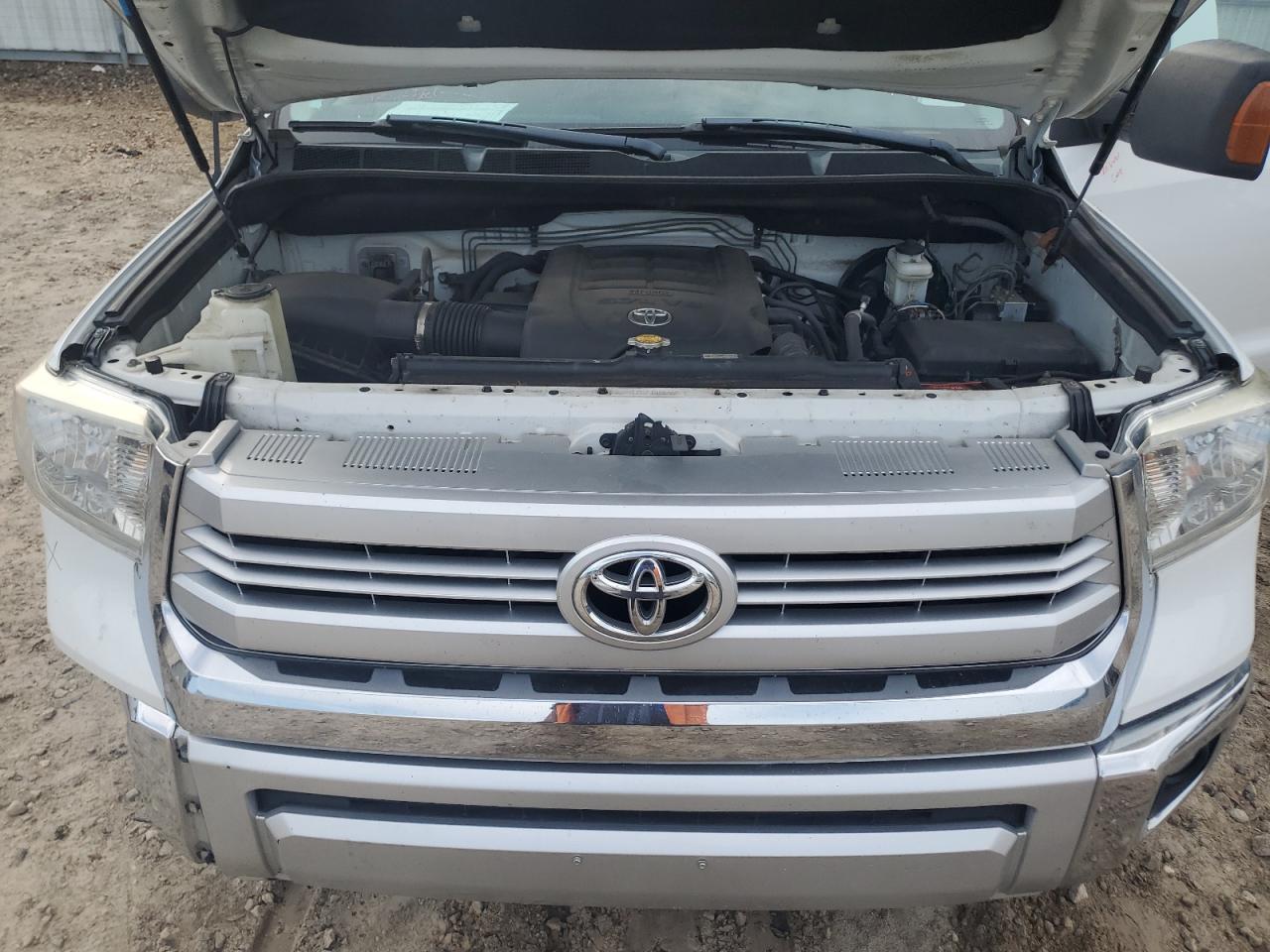 2014 Toyota Tundra - Image 11