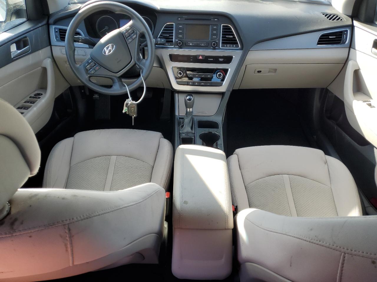 2015 Hyundai Sonata - Image 8