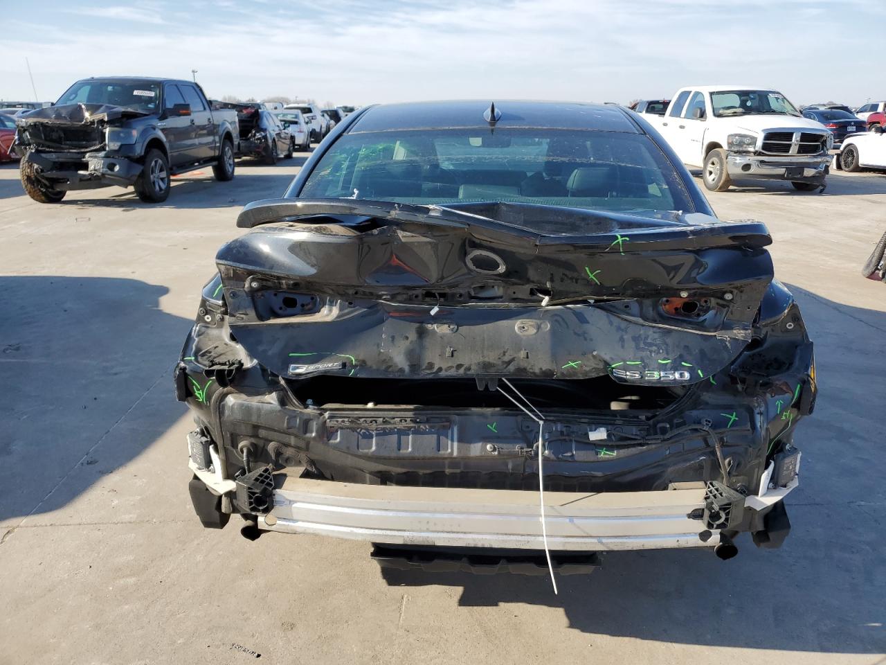 2019 Lexus ES - Image 6