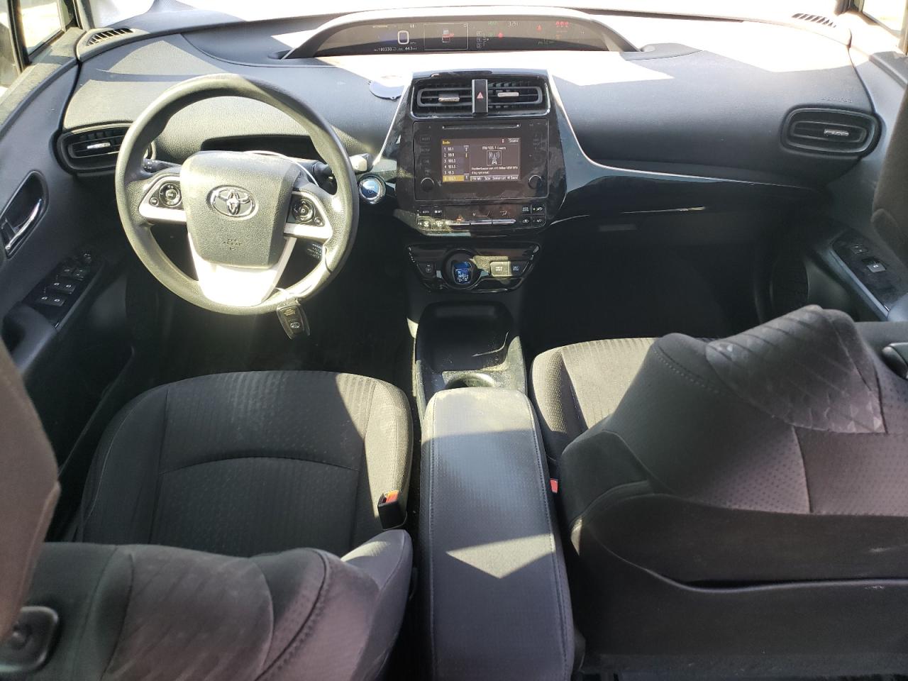 2018 Toyota Prius - Image 8