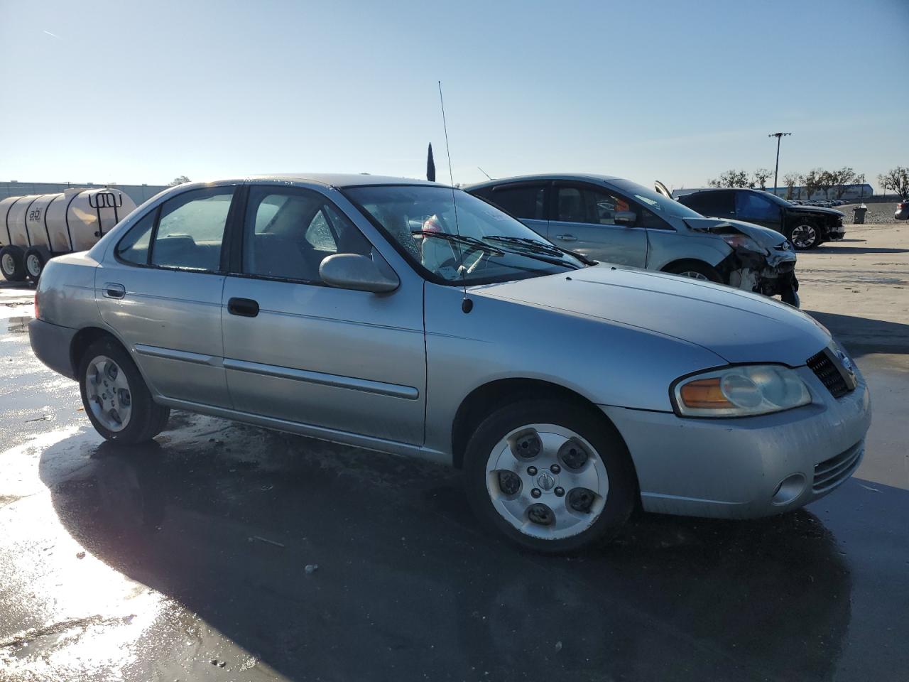 2004 Nissan Sentra - Image 4