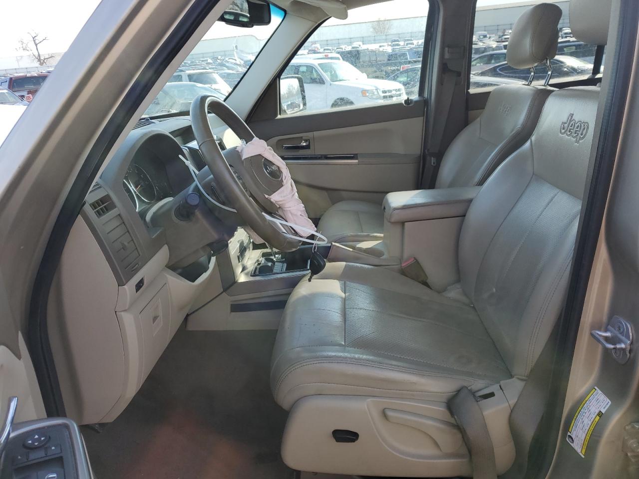 2011 Jeep Liberty (North America) - Image 7