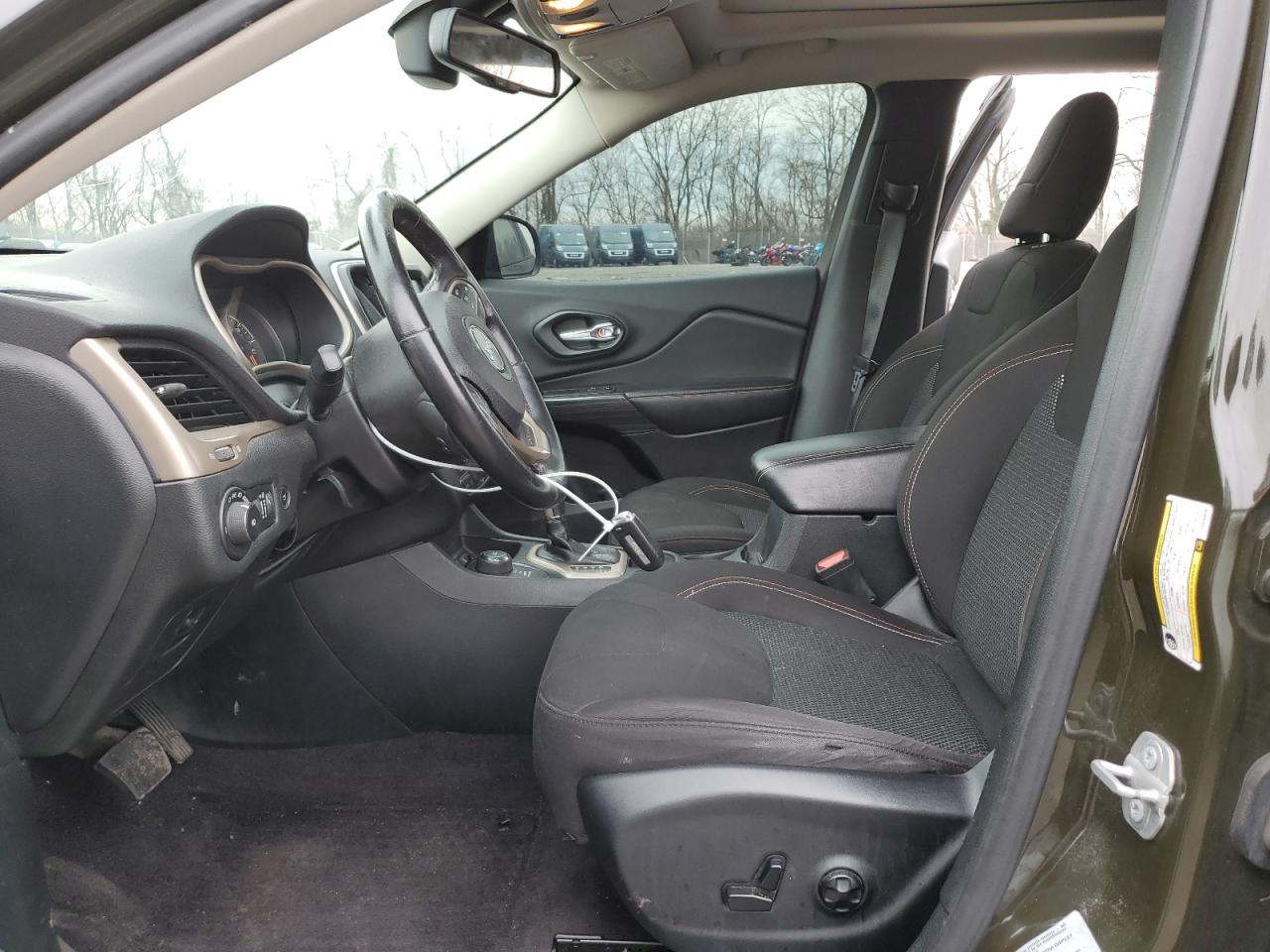 2016 Jeep Grand Cherokee - Image 7