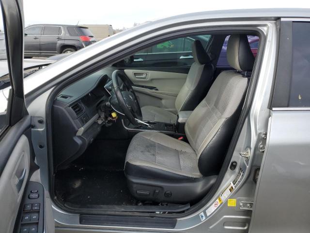 Седаны TOYOTA CAMRY 2016 Серебристый