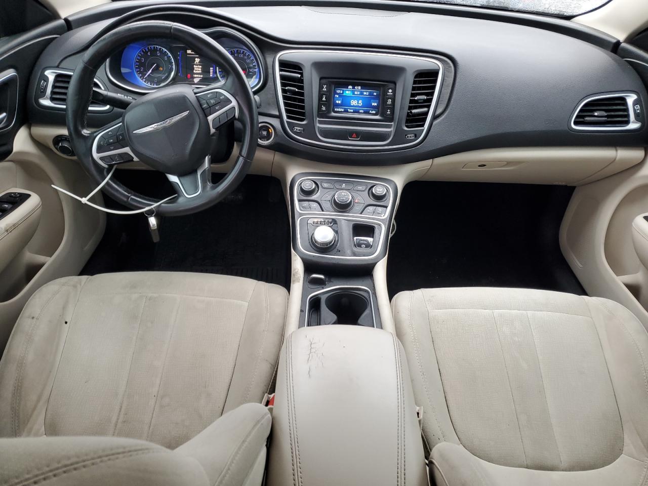 2015 Chrysler 200 - Image 8