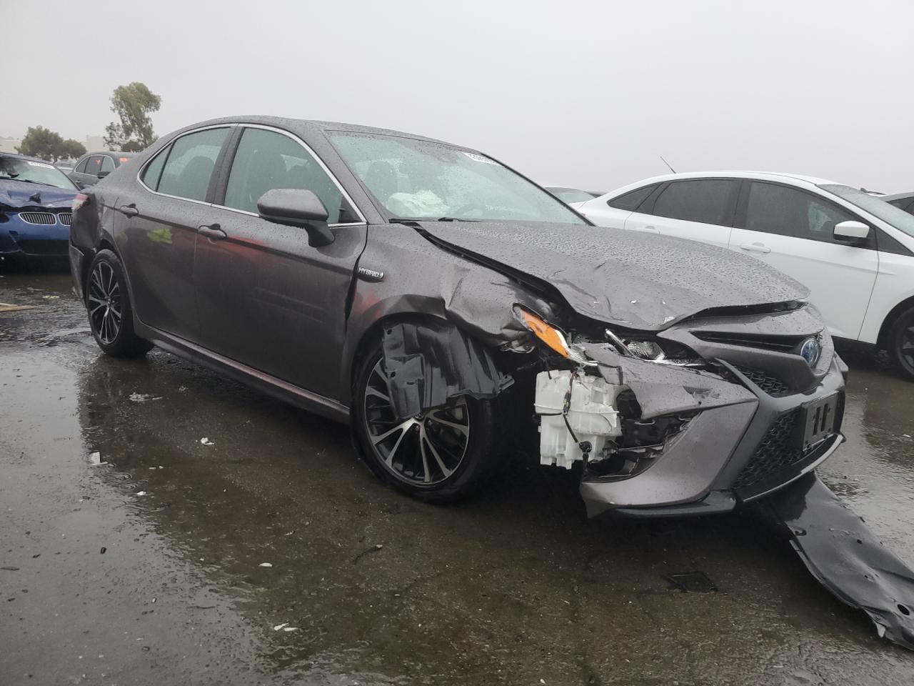 2019 Toyota Camry - Image 4