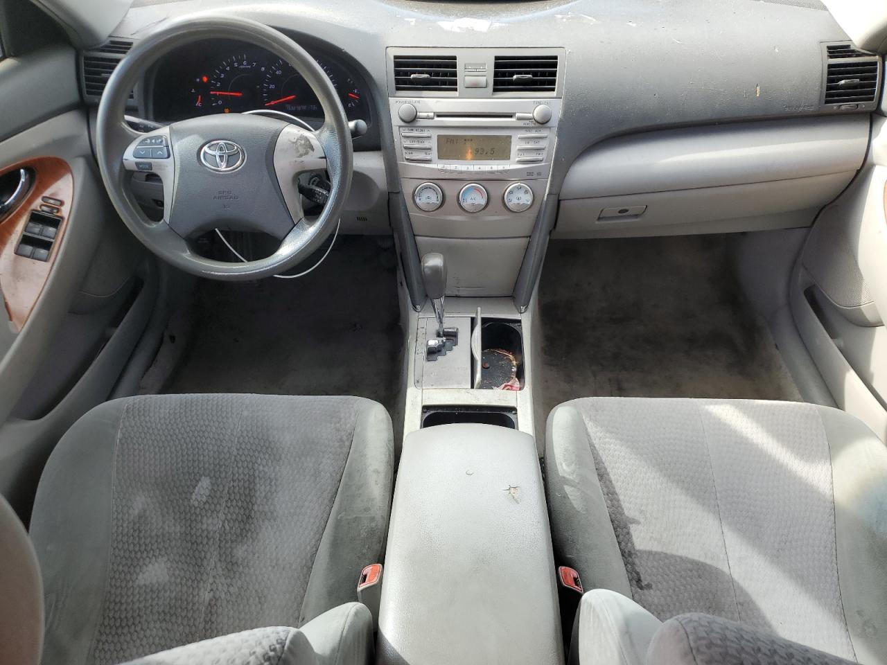 2010 Toyota Camry - Image 8