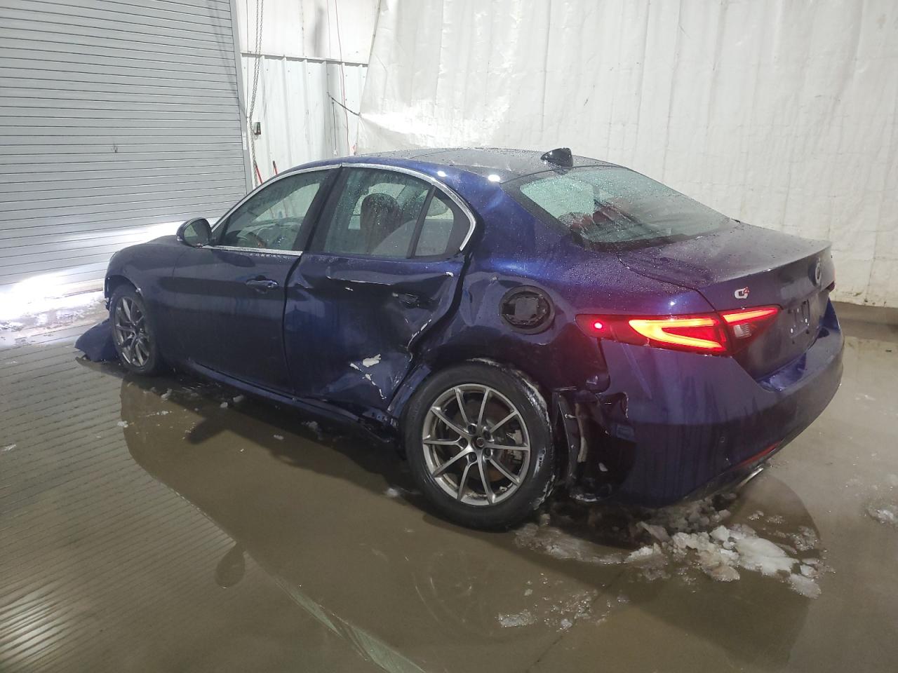 2020 Alfa Romeo Giulia - Image 2