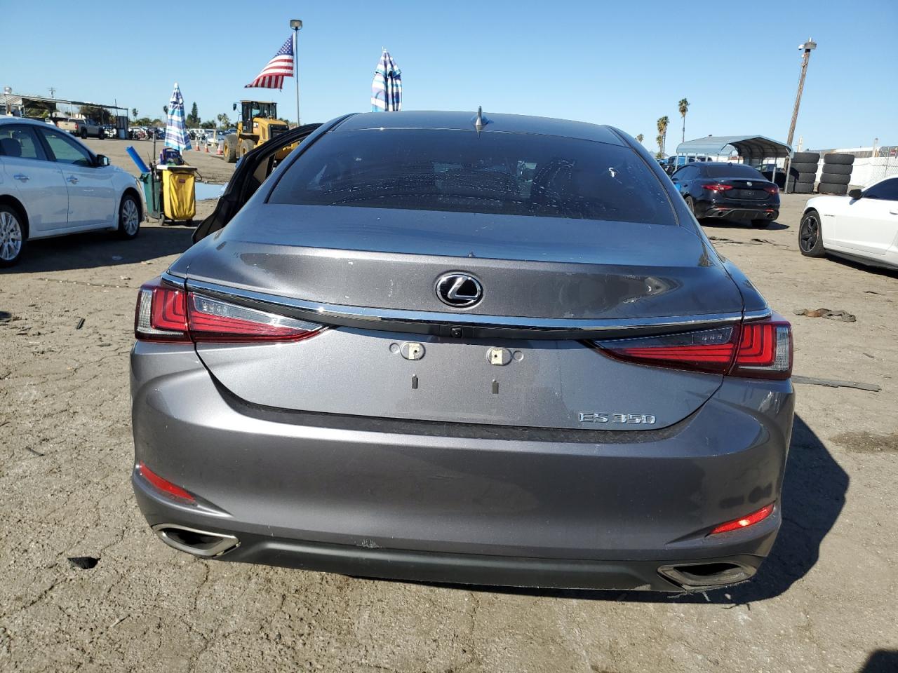 2021 Lexus ES - Image 6