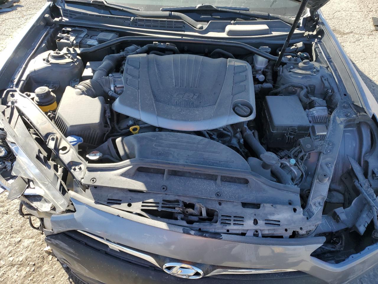 2015 Hyundai Genesis - Image 11
