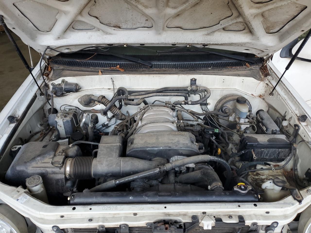 2002 Toyota Sequoia - Image 12