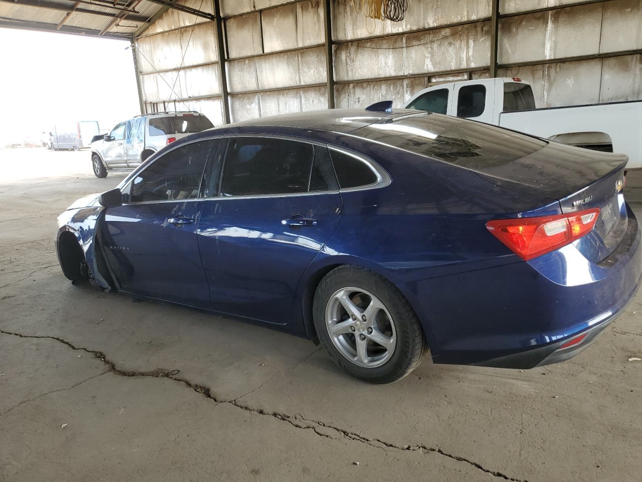 2016 Chevrolet Malibu - Image 2