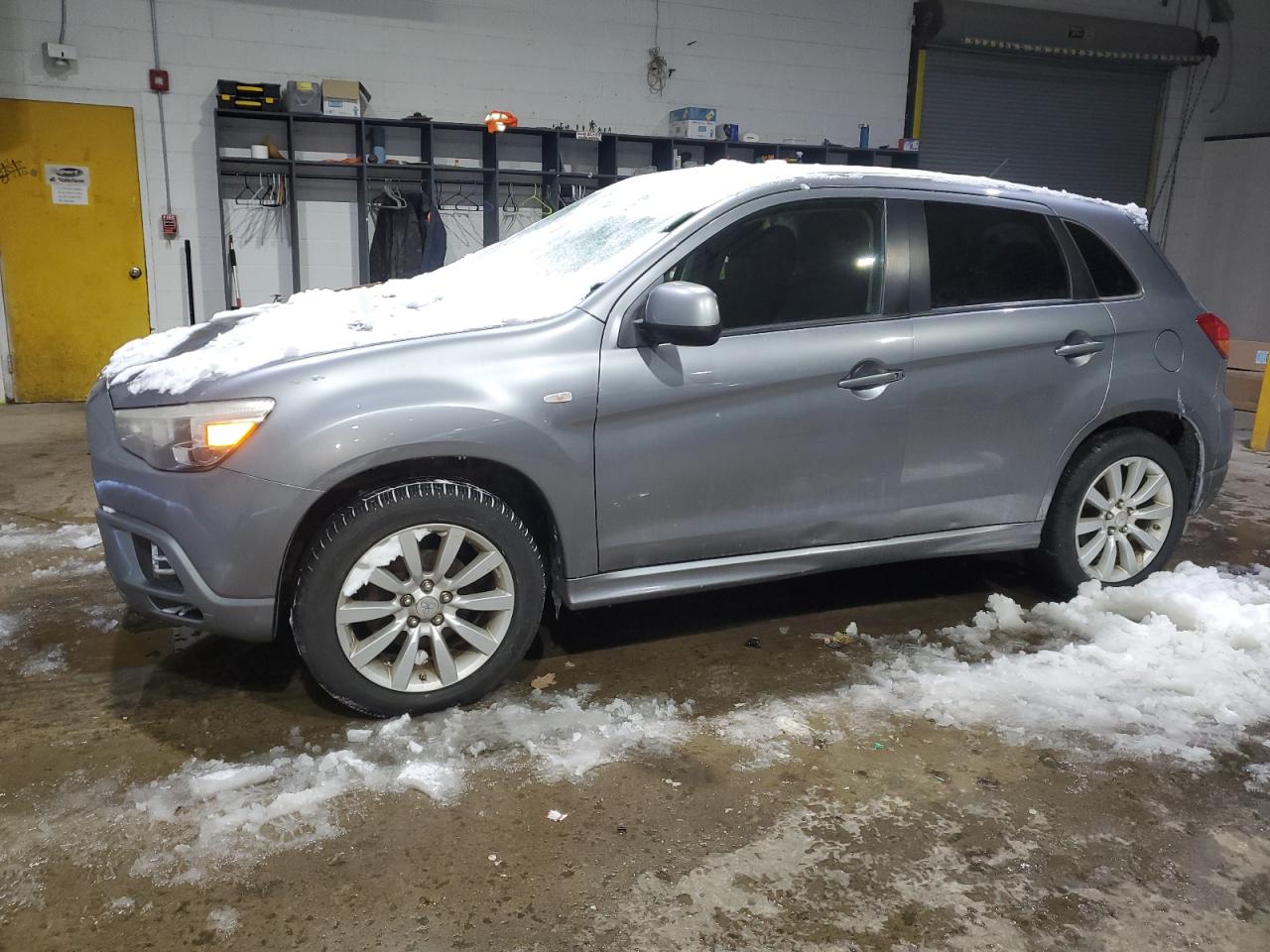 2011 Mitsubishi Outlander - Image 1