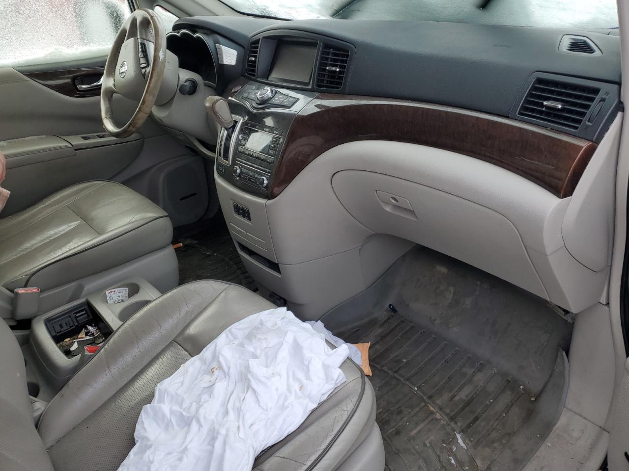 2013 Nissan Quest - Image 8