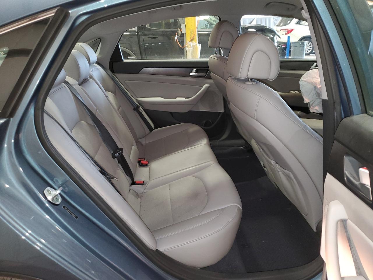 2015 Hyundai Sonata - Image 10