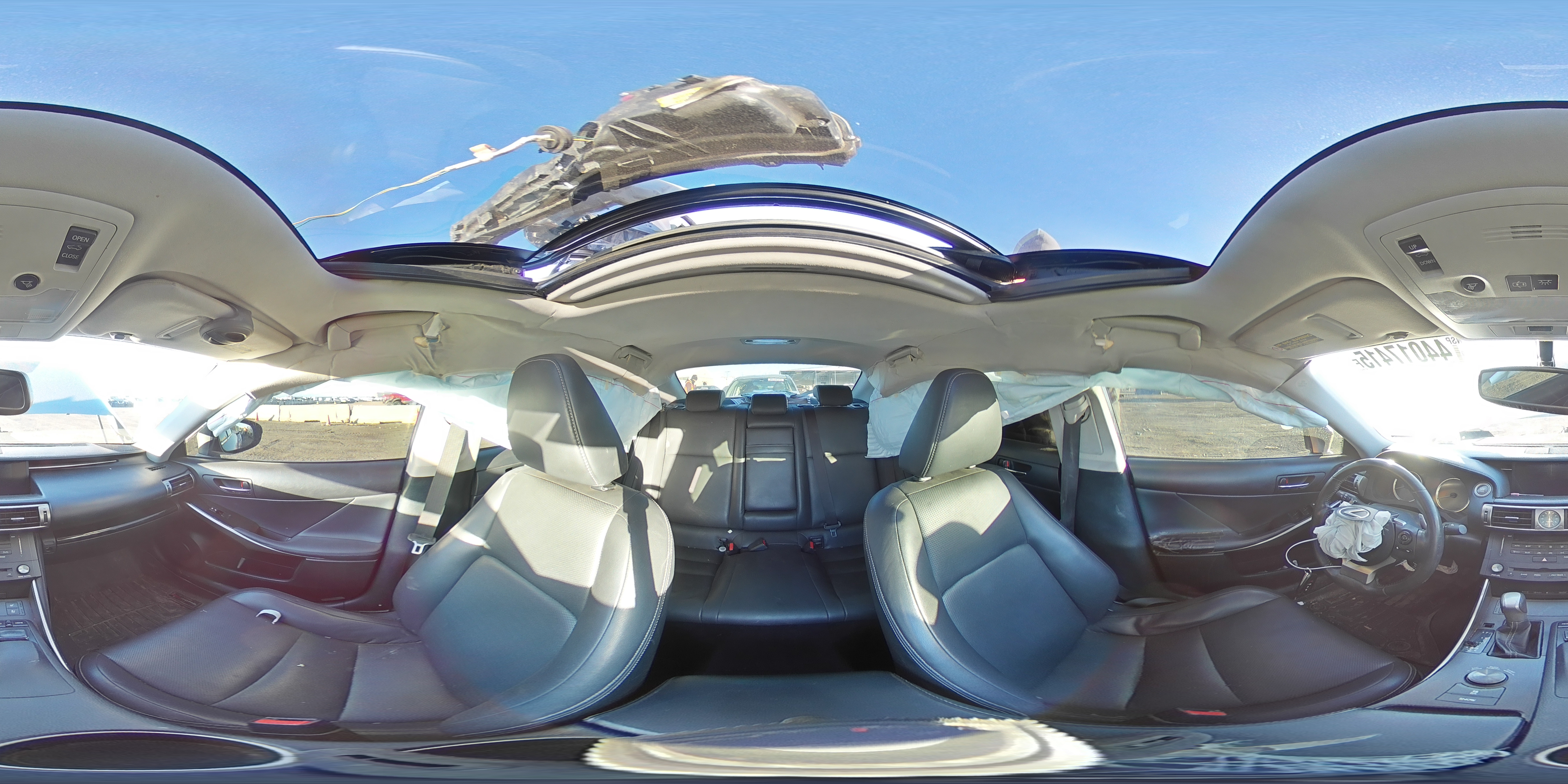 2015 Lexus IS - Image 12