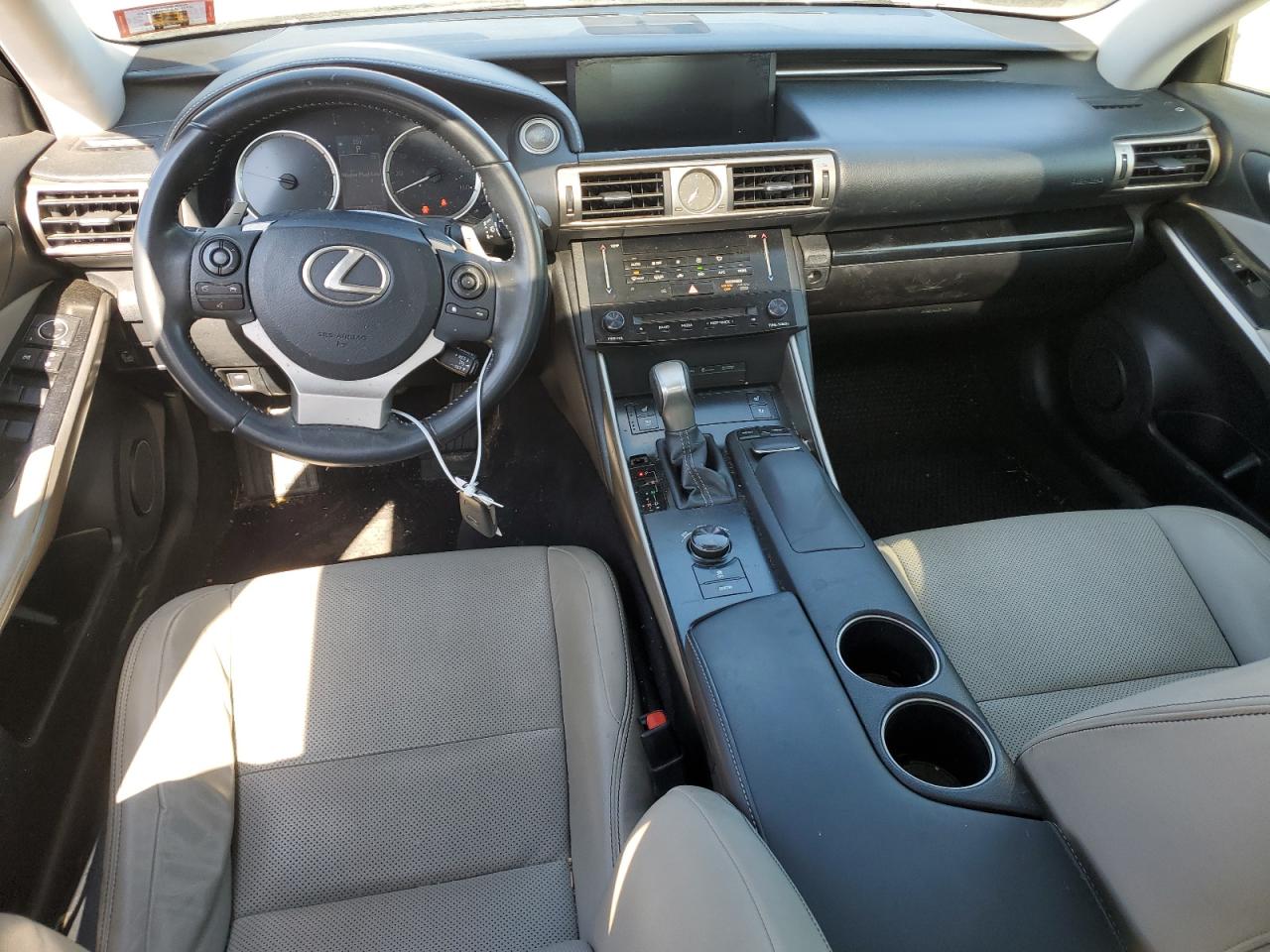 2014 Lexus IS - Image 8