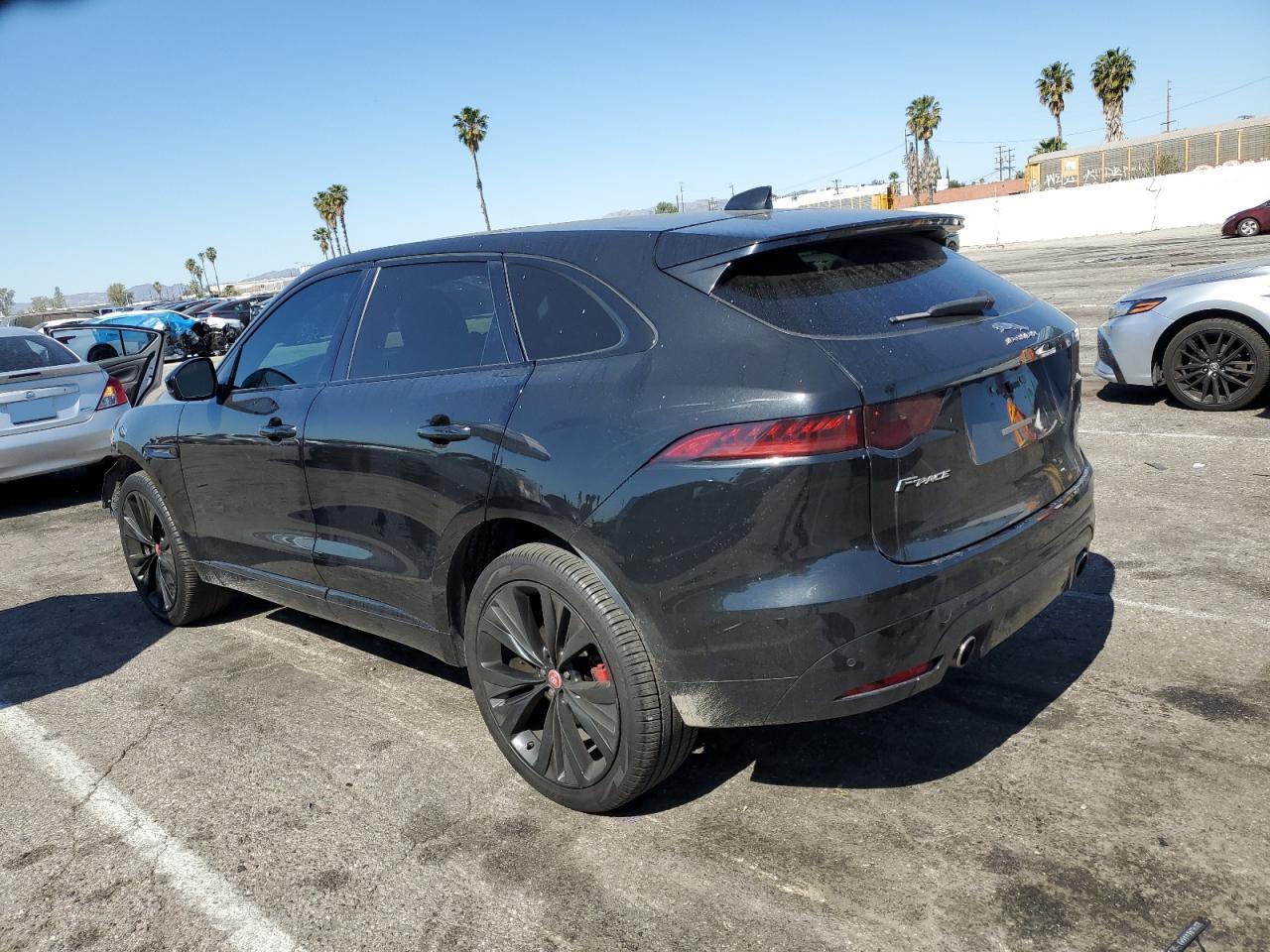 2017 Jaguar F-Pace - Image 2