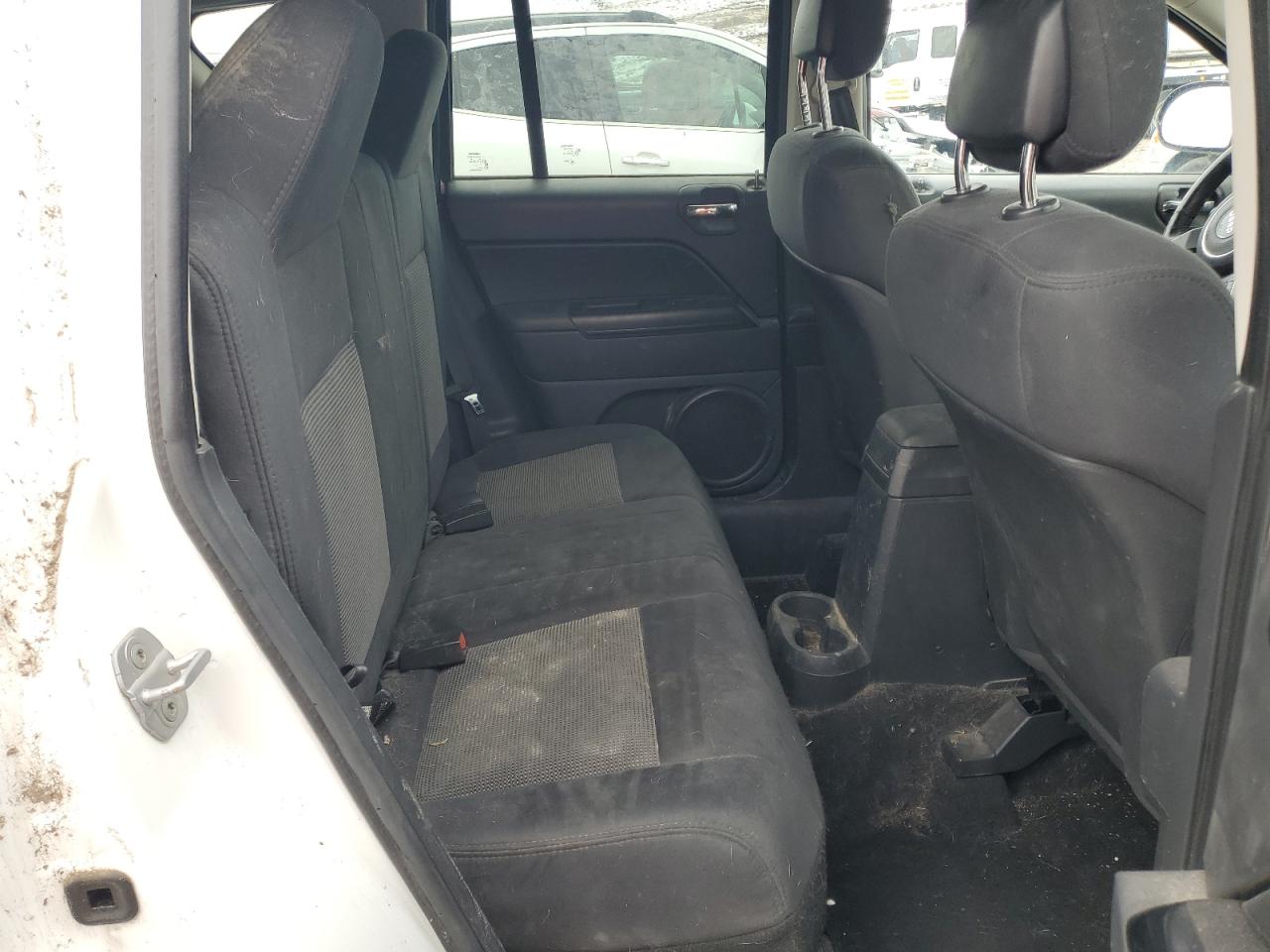 2011 Jeep Compass - Image 10