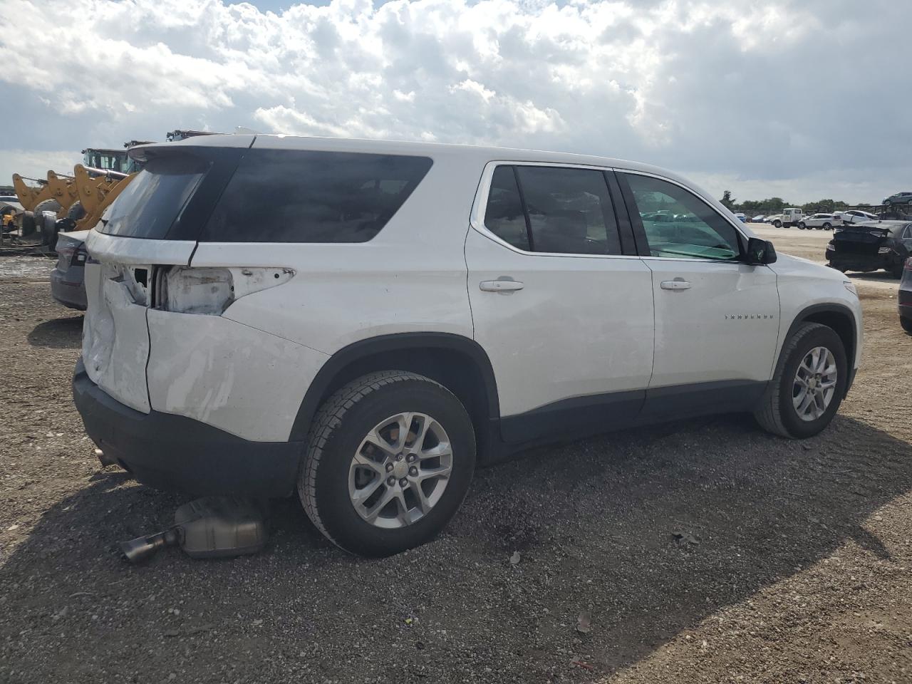 2021 Chevrolet Traverse - Image 3