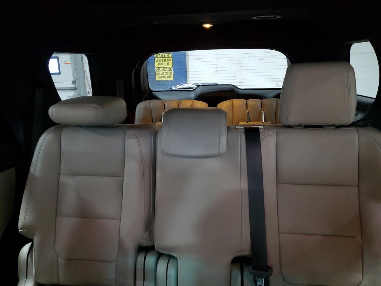 2015 Ford Explorer - Image 10