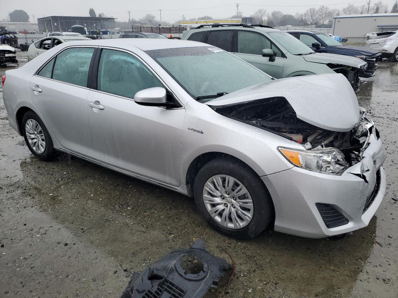 2013 Toyota Camry - Image 4