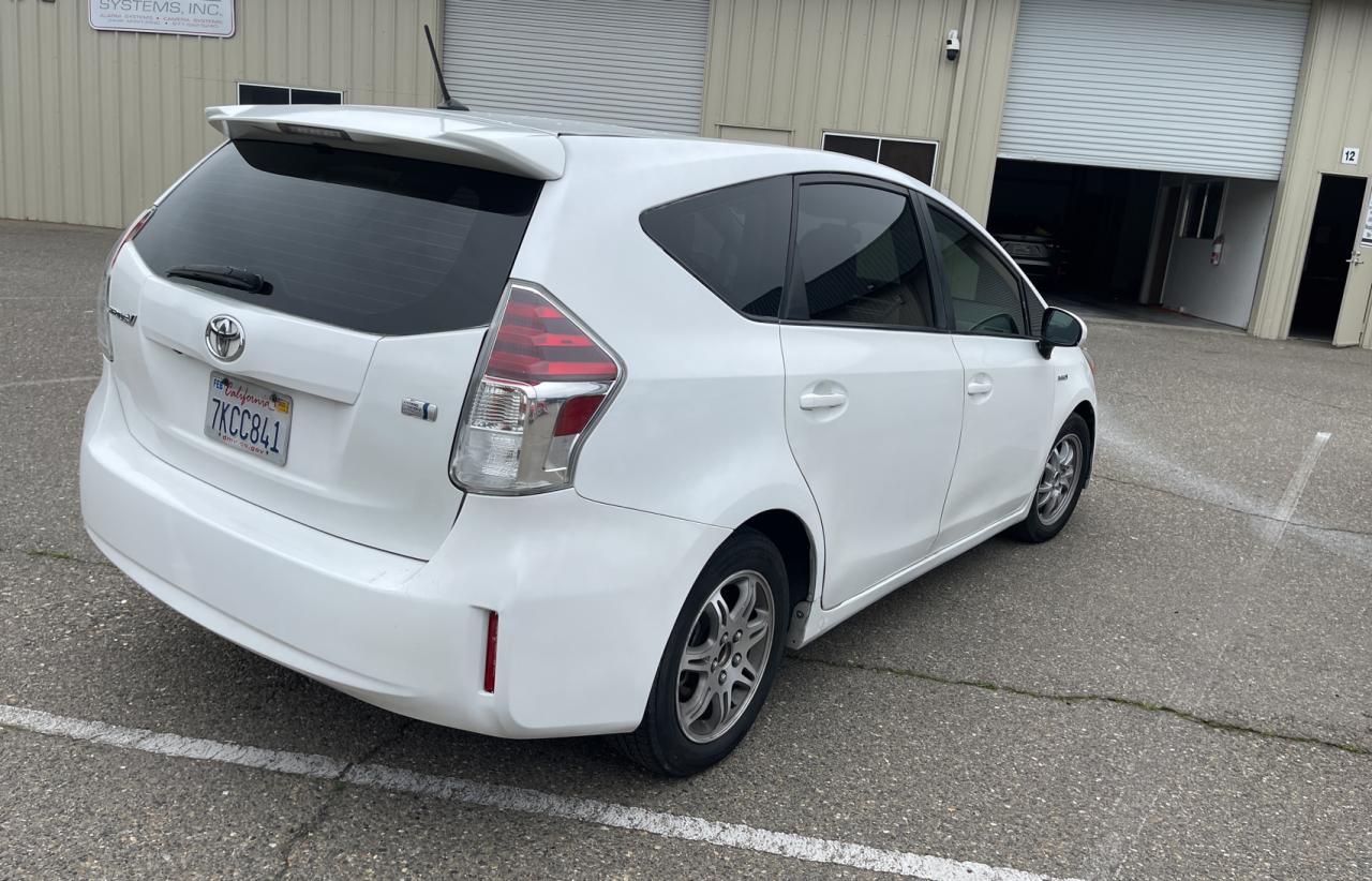 2015 Toyota Prius - Image 4