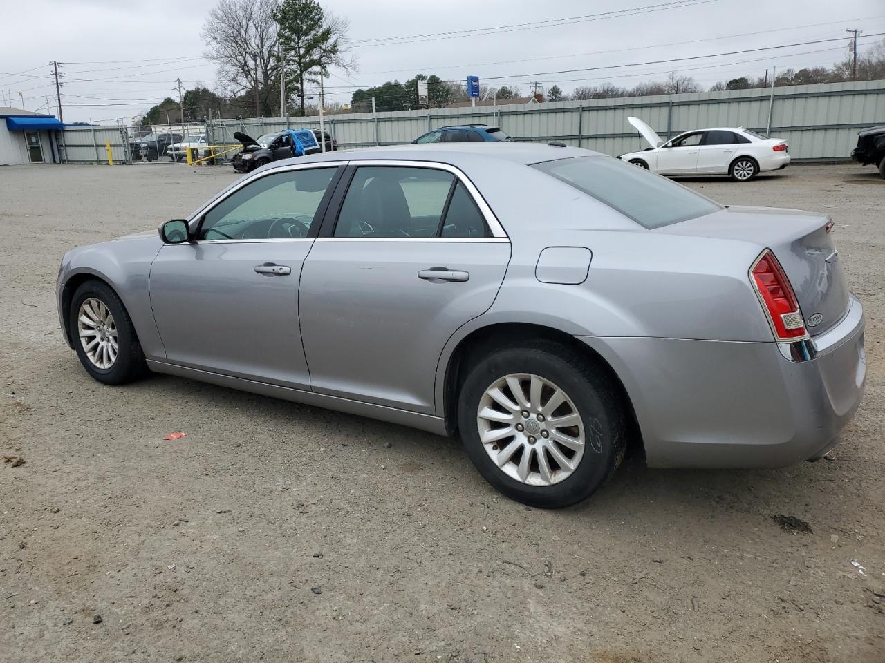 2014 Chrysler 300 - Image 2