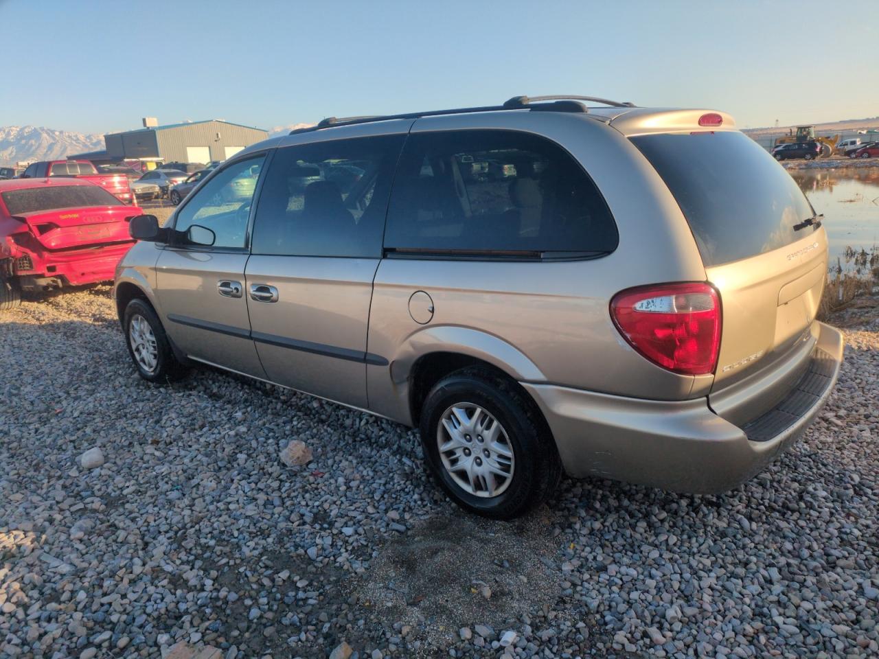 2002 Dodge Caravan - Image 2