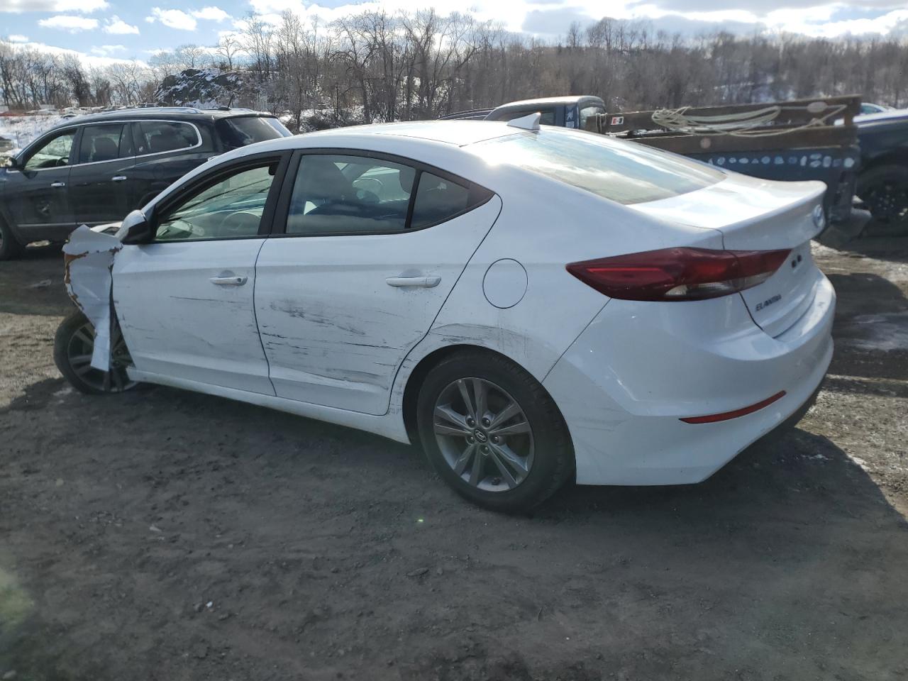2018 Hyundai Elantra - Image 2