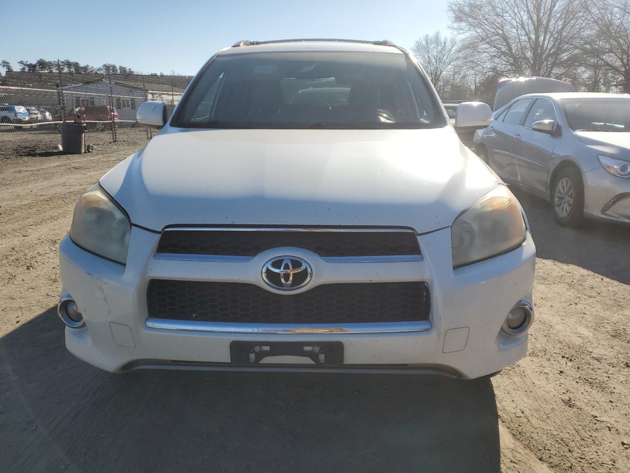 2009 Toyota RAV 4 - Image 5