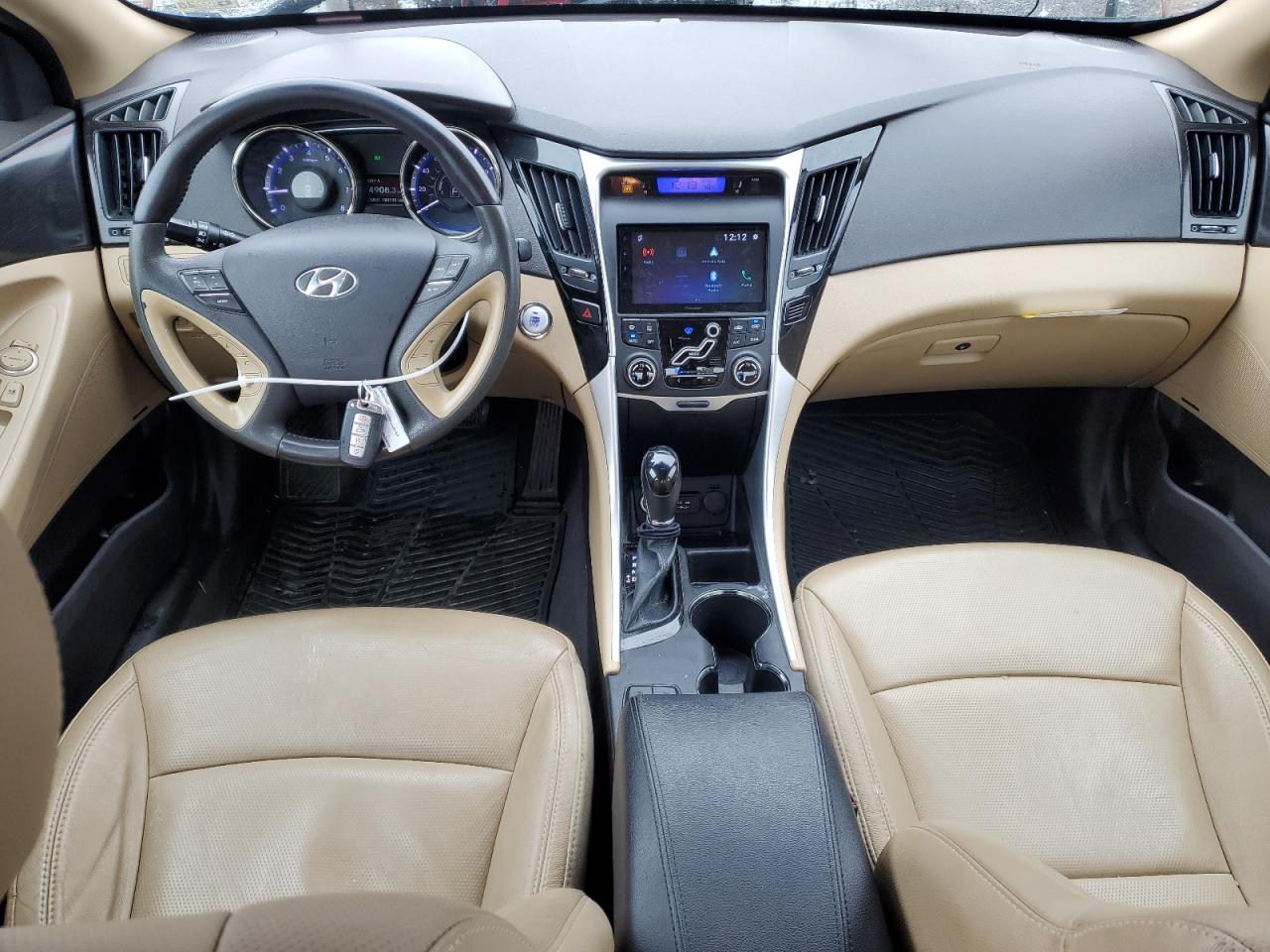 2013 Hyundai Sonata - Image 8